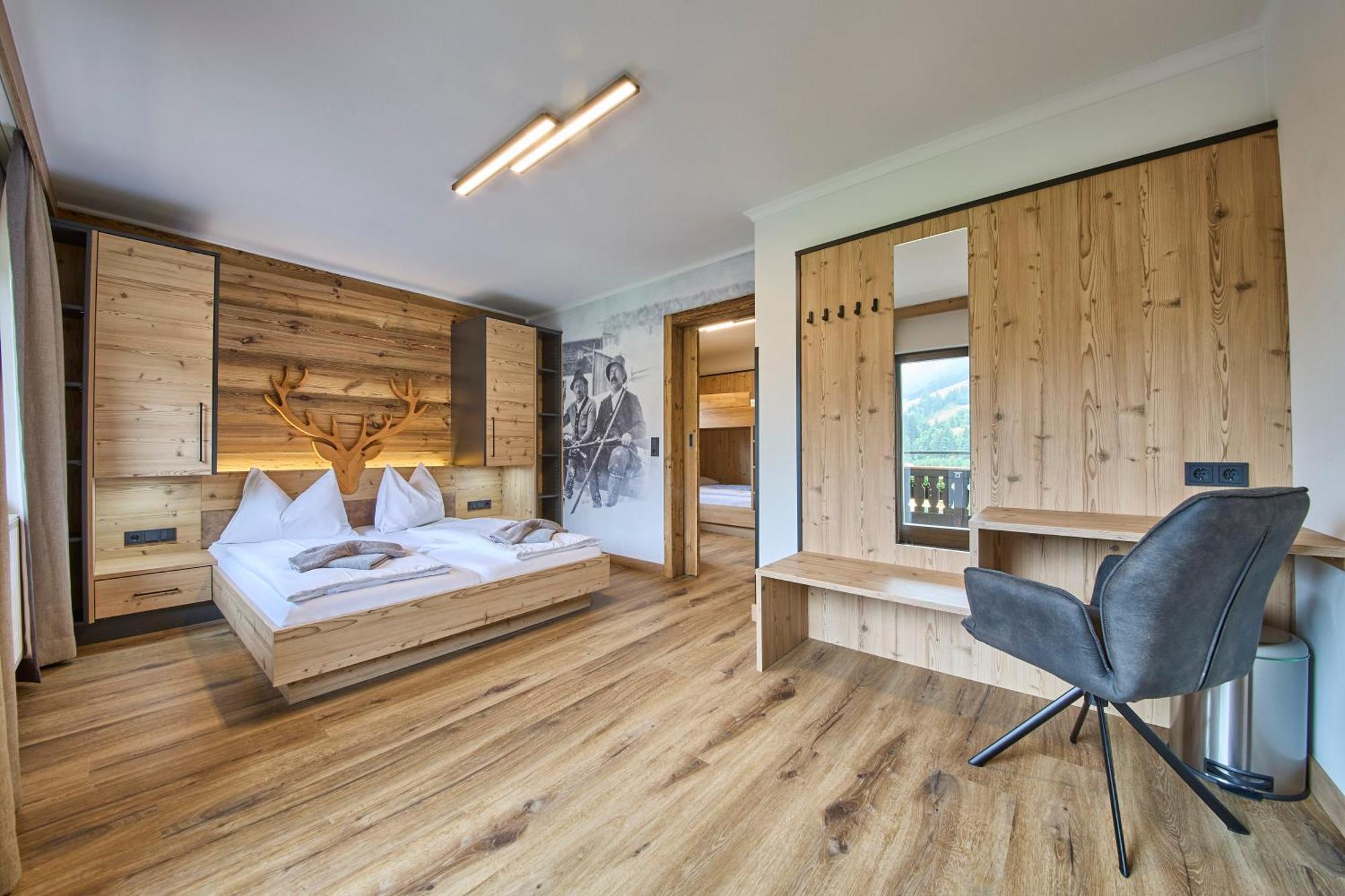 Eibinghof Bed & Breakfast & Swim Saalbach-Hinterglemm Exterior photo